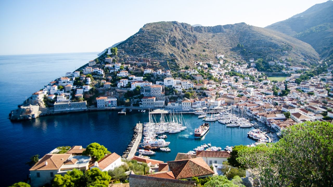 Hydra | PLORI Yachting